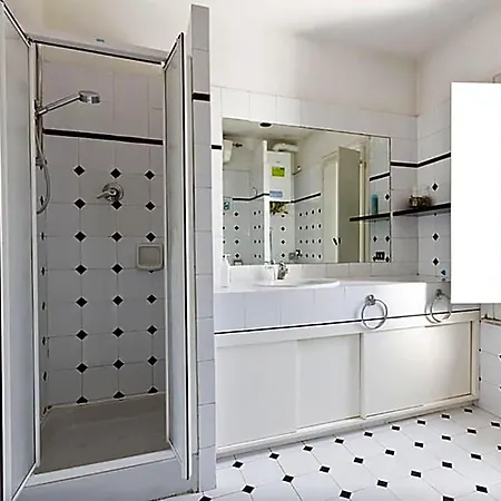 Coronari Apartment