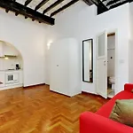 Coronari Apartamento *