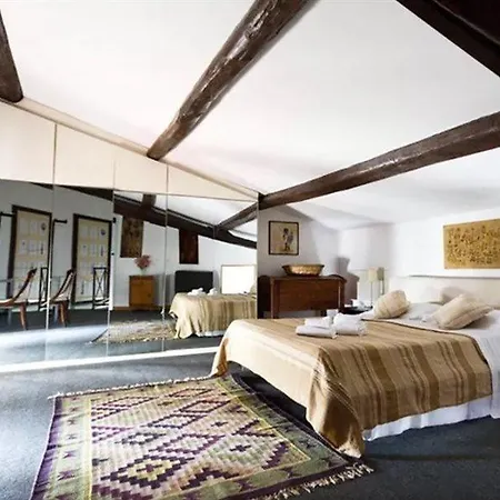 Apartman Coronari *