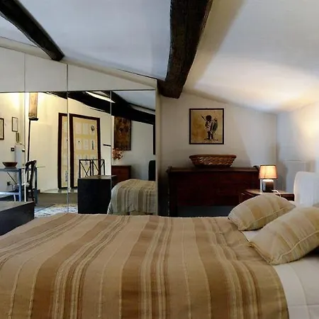 Coronari Apartman *